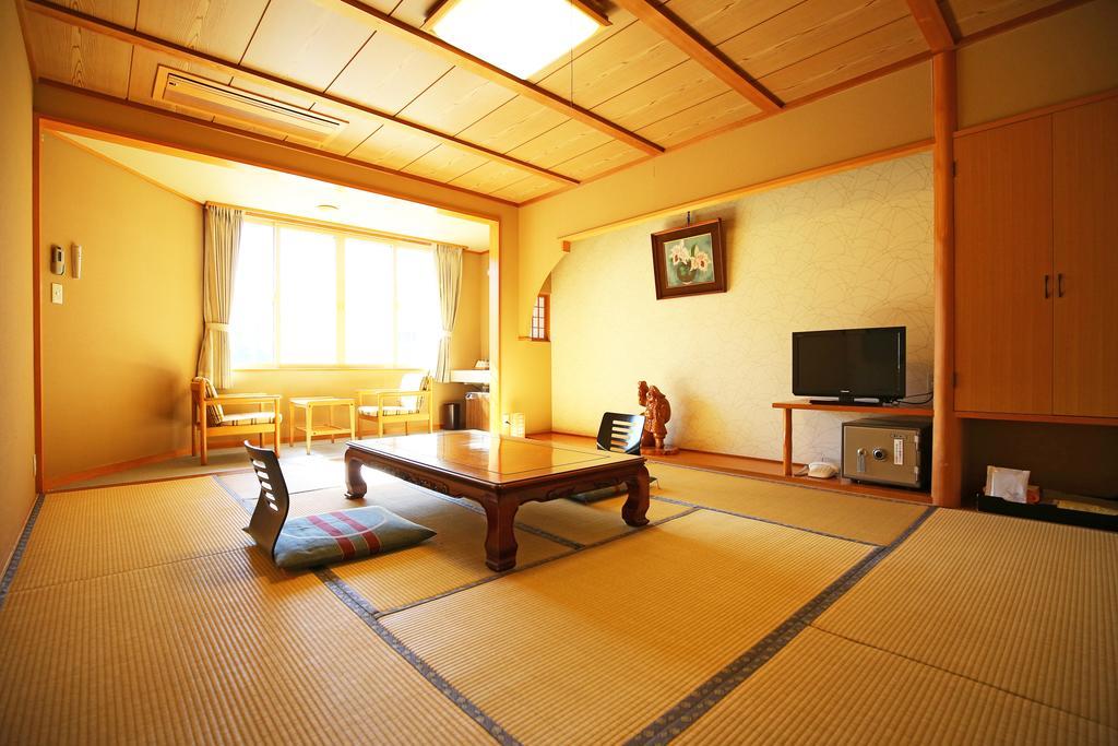 Nakajimaya Ryokan Нодзава-Онсен Екстер'єр фото